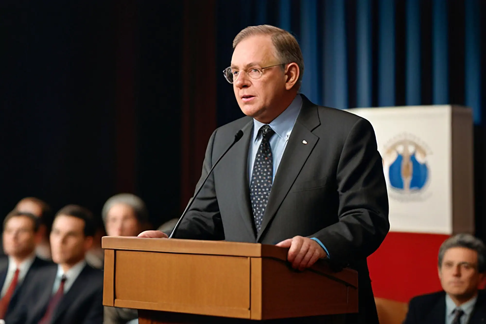 Myanmar’s military leader is in Thailand for talks on earthquake relief